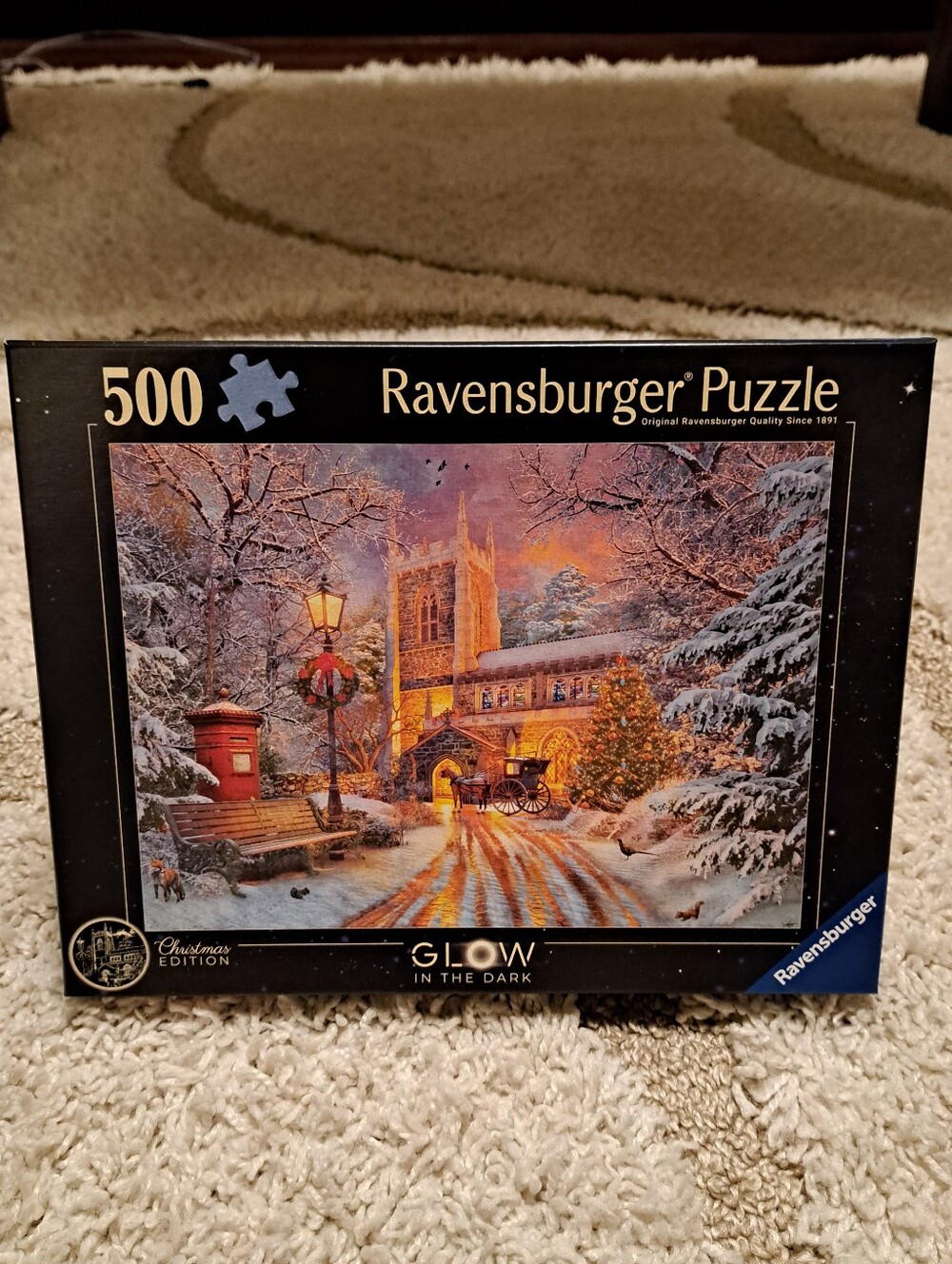 Ravensburger 500 Piece Glow In The Dark Christmas Jigsaw Puzzle Complete